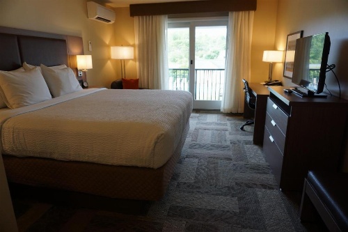 Belfast Harbor Inn image 18
