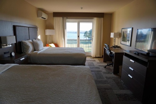 Belfast Harbor Inn image 22